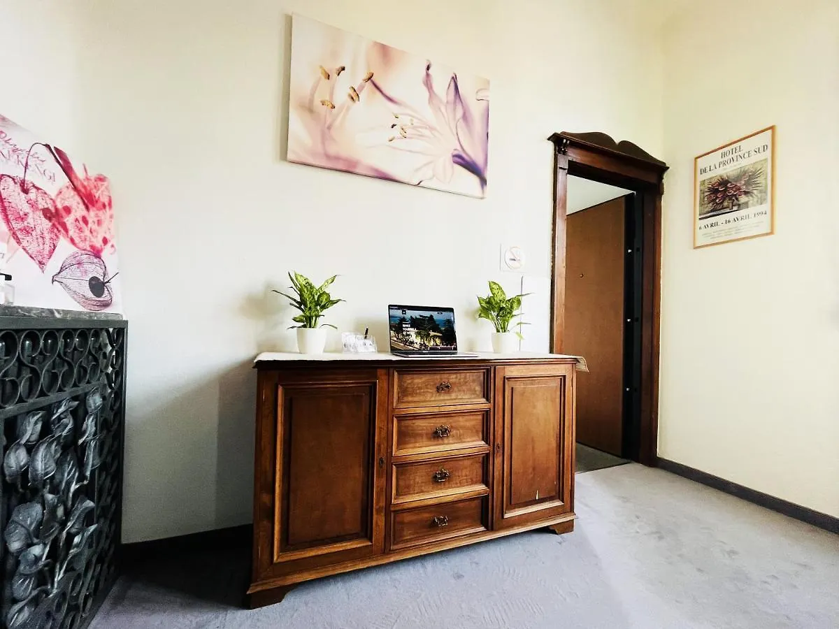 Guest house Casa Giulietta Hotel Desenzano del Garda Italy