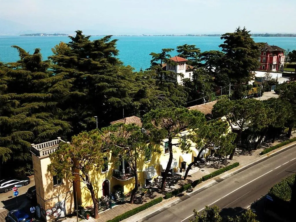 Casa Giulietta Hotel Desenzano del Garda 0*,  Italy